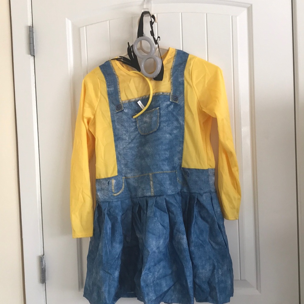 Minion costume